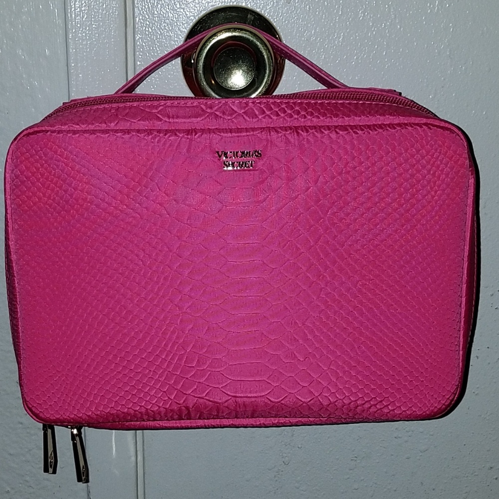 🖤Victoria's Secret Makeup Bag🖤
